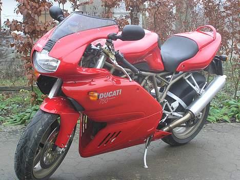 Ducati 750 Super Sport *SOLGT* - Nu er den monteret med fulkåbe og den ser mere færdig ud billede 4