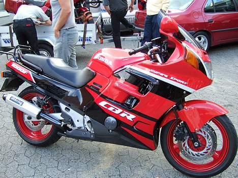 Honda cbr1000 SOLGT billede 1