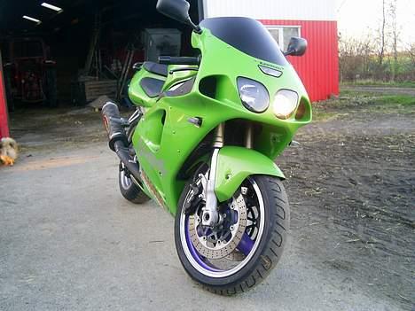 Kawasaki ZX-7R billede 4