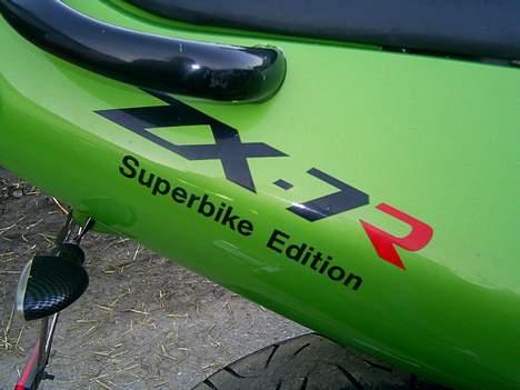Kawasaki ZX-7R billede 5