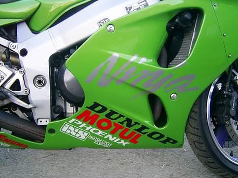 Kawasaki ZX-7R billede 12