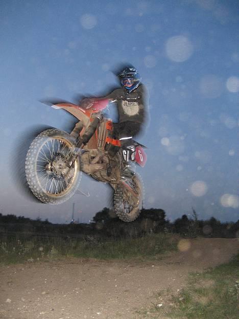 KTM SX 380 - På baghjul i luften hehe billede 6