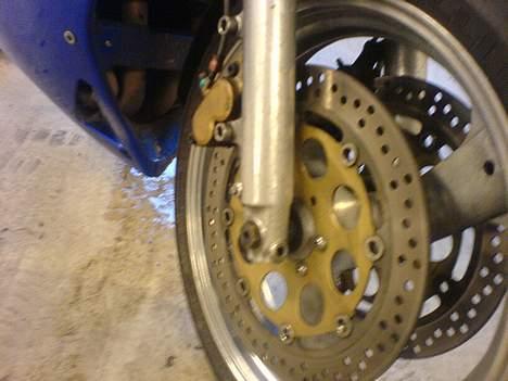 Yamaha fzr 750r billede 3