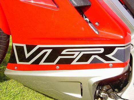 Honda VFR750F (SOLGT) - Virkelig Framragende Racer billede 4
