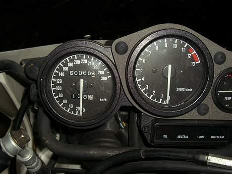 Yamaha FZR 1000 EXUP billede 3