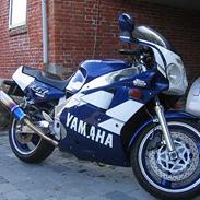 Yamaha FZR 1000 solgt