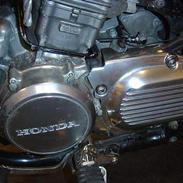 Honda Super Magna RC28