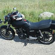 Suzuki GSX250