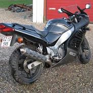 Suzuki RF 600 R