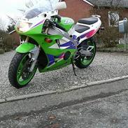 Kawasaki zxr 400