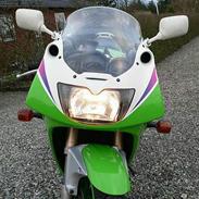 Kawasaki zxr 400