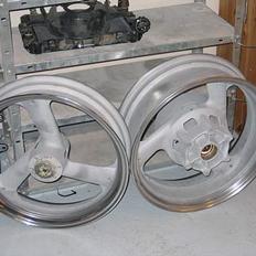 Yamaha FZR 1000 solgt