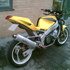 Yamaha FZR 1000  > DØD <> SOLGT<