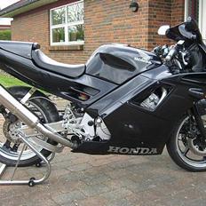 Honda CBR 600 f2