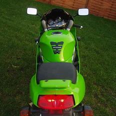 Kawasaki ZXR 400 (HULK!)