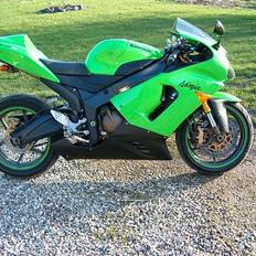 Kawasaki zx6r 636