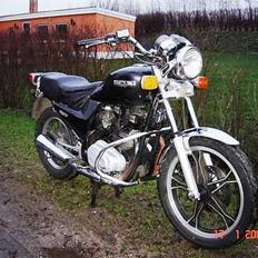 Suzuki GR 650 Tempter solgt