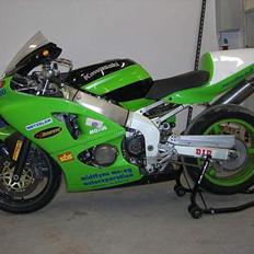 Kawasaki ZX6R (BaneJern)