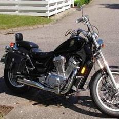 Suzuki VS 700 Intruder