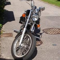 Suzuki VS 700 Intruder