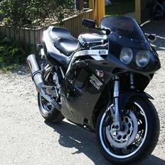 Suzuki gsxr 750