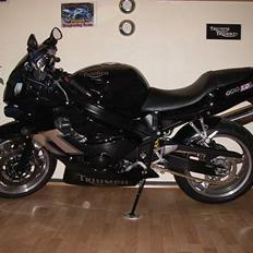 Triumph TT 600 solgt