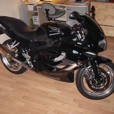 Triumph TT 600 solgt