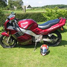 Suzuki RF 900 R SOLGT