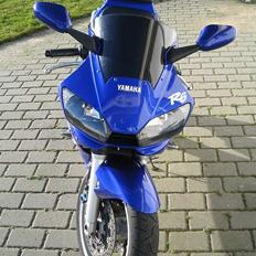 Yamaha YZF R6 Solgt