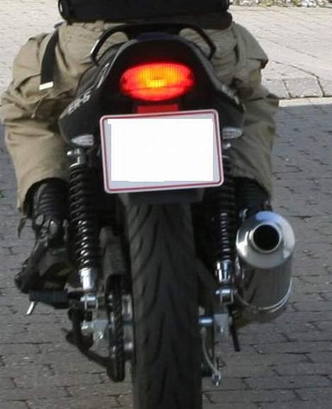 Kawasaki ER 5 - Læg mærke til potten:D Ordentligt sug! billede 4