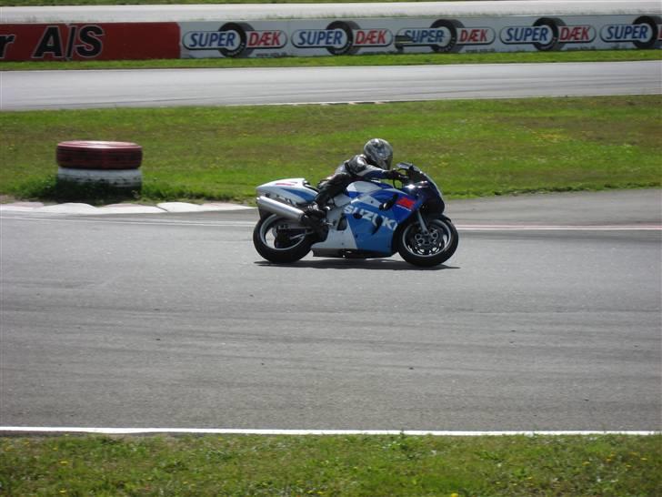 Suzuki gsxr 600 SOLGT - padborg park, ihaaa det´r feee billede 15