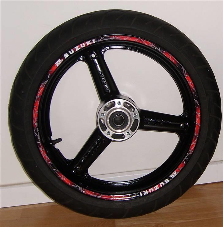 Suzuki GSXR 600 *solgt* - Ny renoveret forhjul, istedet for de gamle grå!!! billede 11
