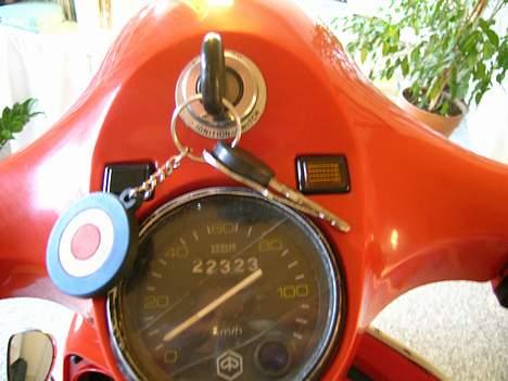 Vespa P80X billede 6