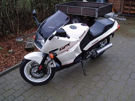 Kawasaki Gpx 600 Solgt!! billede 1