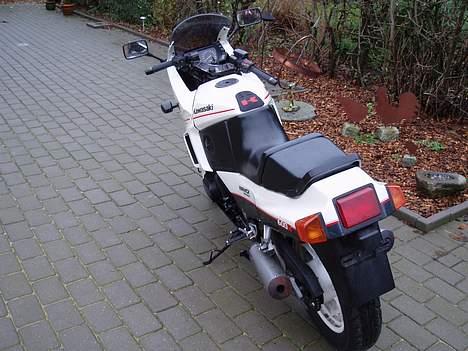 Kawasaki Gpx 600 Solgt!! billede 3