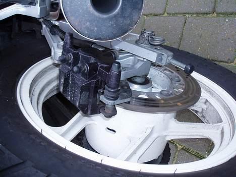 Kawasaki Gpx 600 Solgt!! billede 8