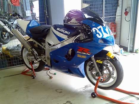 Suzuki gsx 600 r billede 10