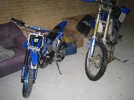 Yamaha yz 125 (SOLGT) - den lille og den store:) billede 12