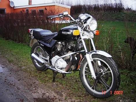 Suzuki GR 650 Tempter solgt billede 2