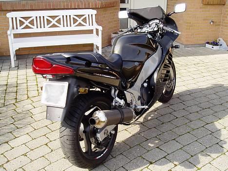 Suzuki RF 600 R billede 18