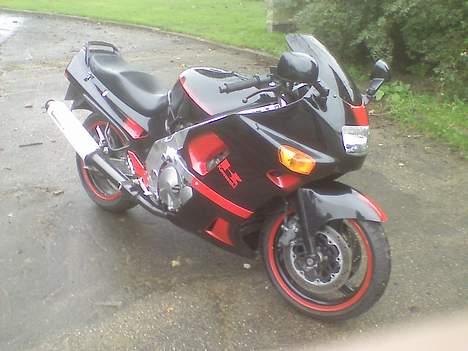 Kawasaki ZZR 600 **solgt** billede 4