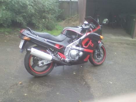 Kawasaki ZZR 600 **solgt** billede 5