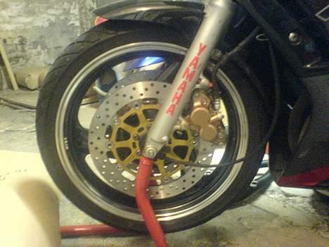 Yamaha FZR 600 *SOLGT* :-( - Brembo skive og guld lakeret kalibre.. billede 15