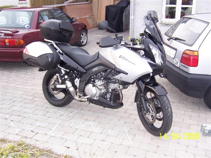Suzuki V-Strom 1000 - min mc  endelig hjemme billede 1