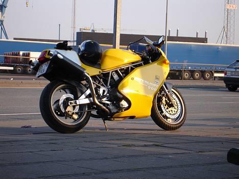 Ducati superlight 900 "Solgt" billede 3