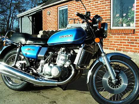 Suzuki gt 750 billede 1