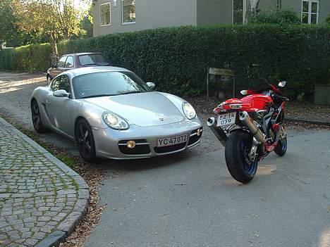 Aprilia RSV 1000 Factory billede 9