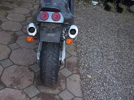 Suzuki gsxr1100 billede 2