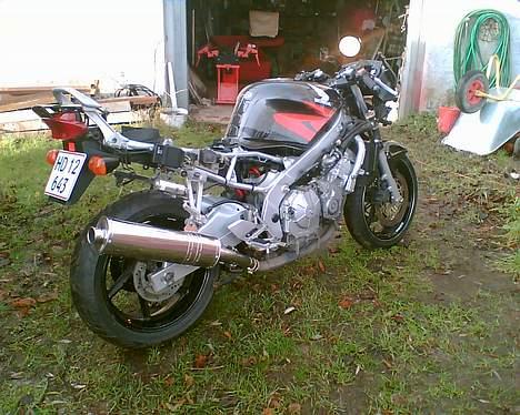 Honda CBR 600 F3  - klar til rulning og jet-kit billede 5