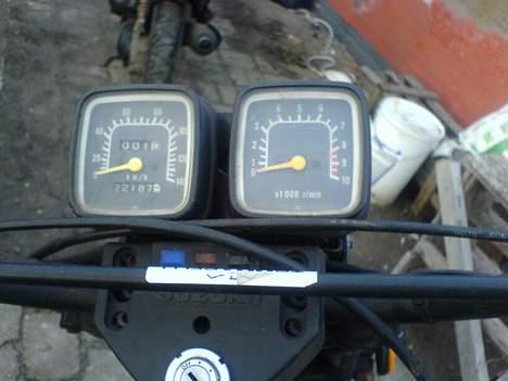 Suzuki offroader - får osse andet speedometer og omdrejningstæller ! billede 7